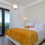 Callista Villa